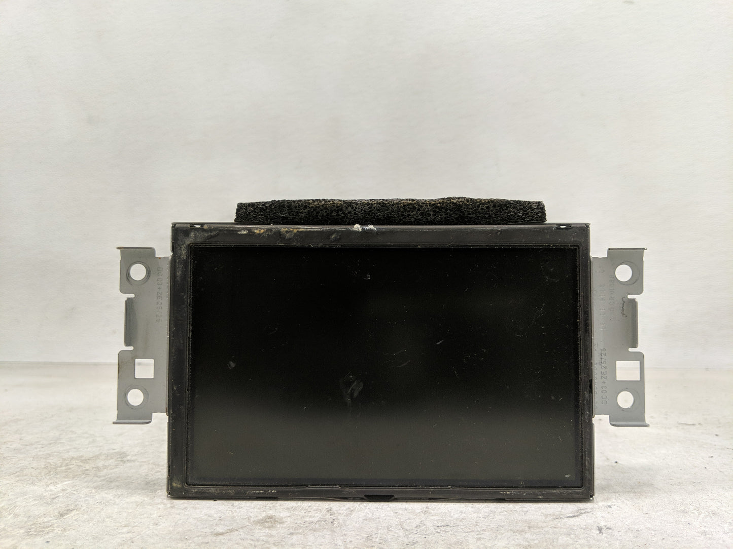 2014 Volvo S60 Radio AM FM Cd Player Receiver Replacement Fits OEM Used Auto Parts - Oemusedautoparts1.com