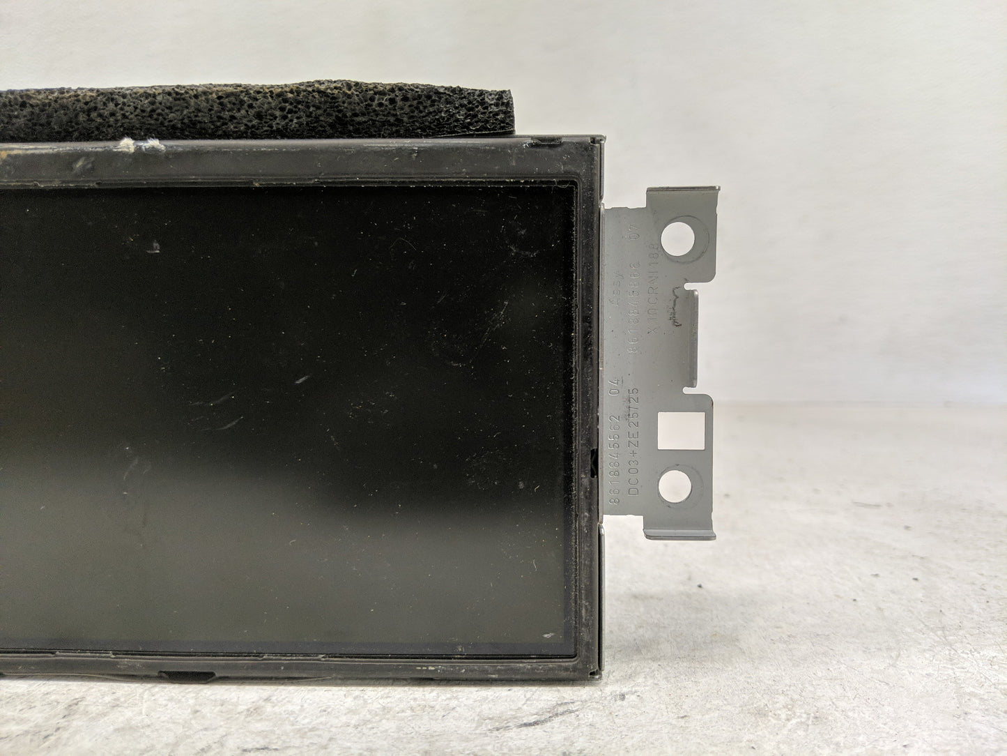 2014 Volvo S60 Radio AM FM Cd Player Receiver Replacement Fits OEM Used Auto Parts - Oemusedautoparts1.com