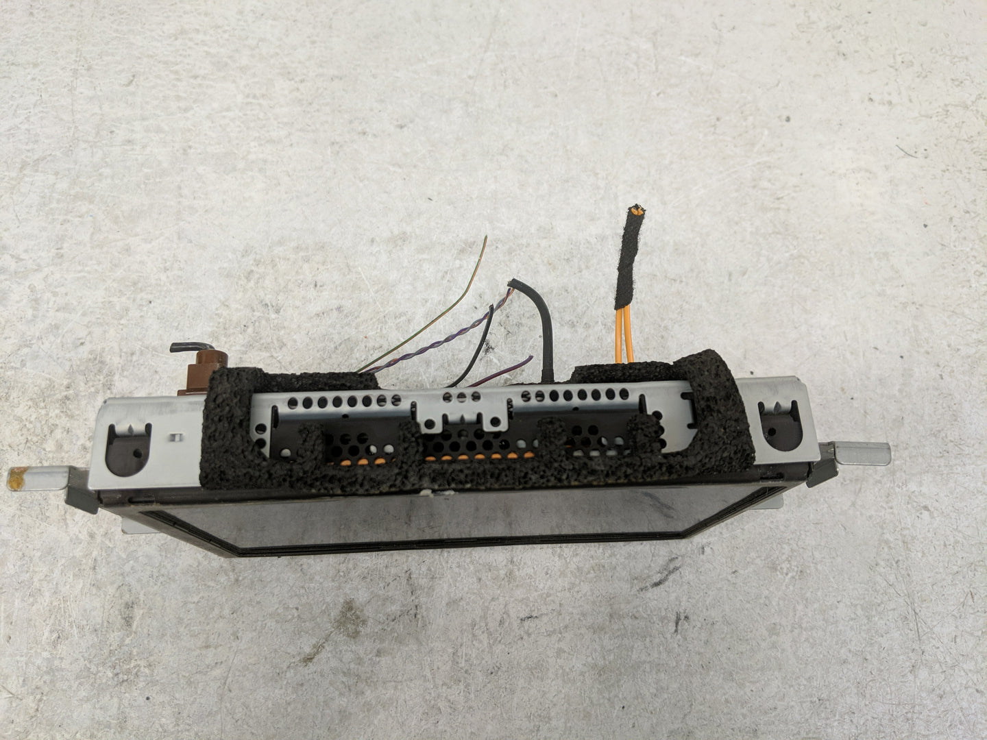 2014 Volvo S60 Radio AM FM Cd Player Receiver Replacement Fits OEM Used Auto Parts - Oemusedautoparts1.com