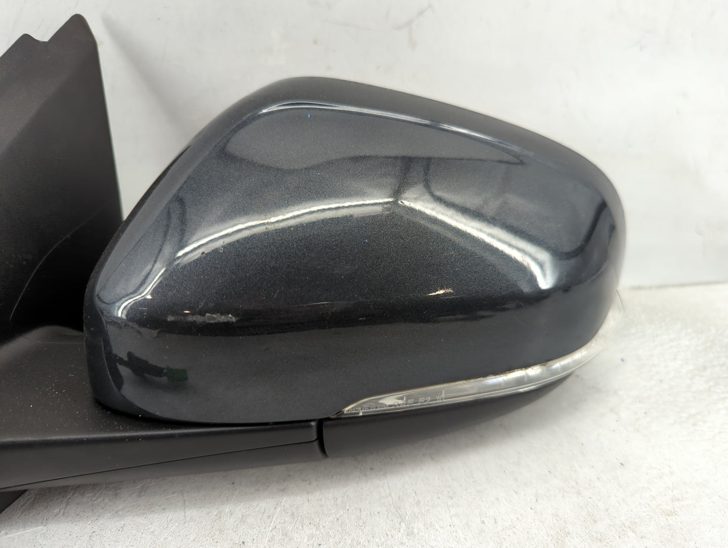 2011-2018 Volvo S60 Driver Side View Mirror - Left Door Mirror OEM Used - Oemusedautoparts1.com