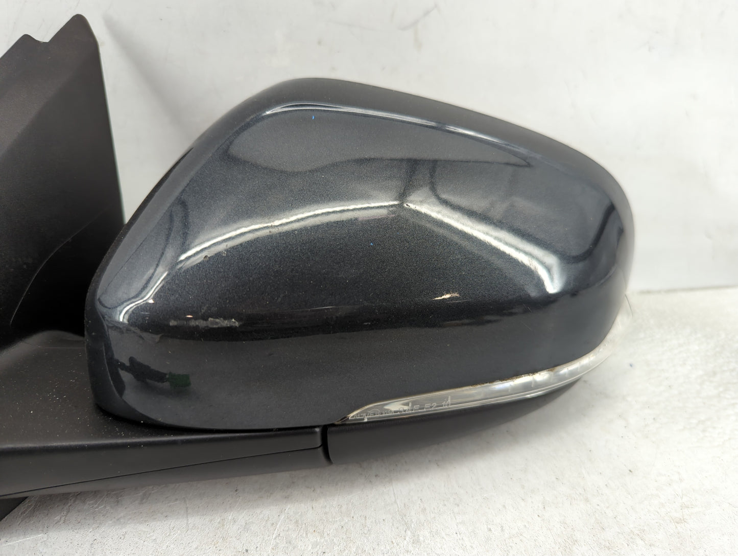 2011-2018 Volvo S60 Driver Side View Mirror - Left Door Mirror OEM Used - Oemusedautoparts1.com