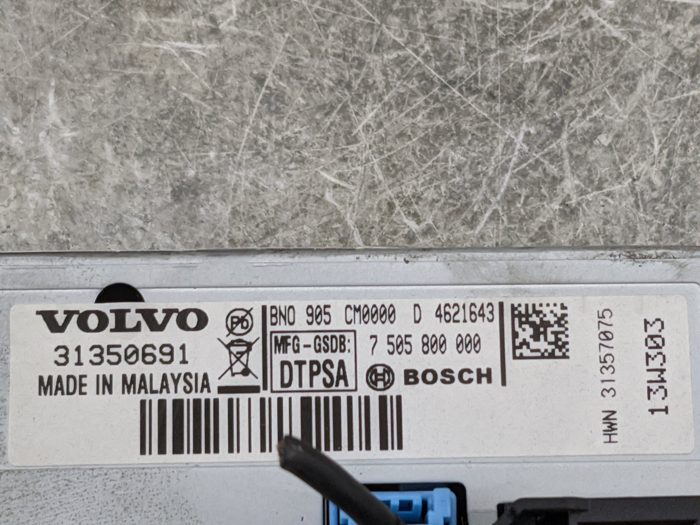 2011-2015 Volvo S60 Information Display Screen 1468920 - Oemusedautoparts1.com
