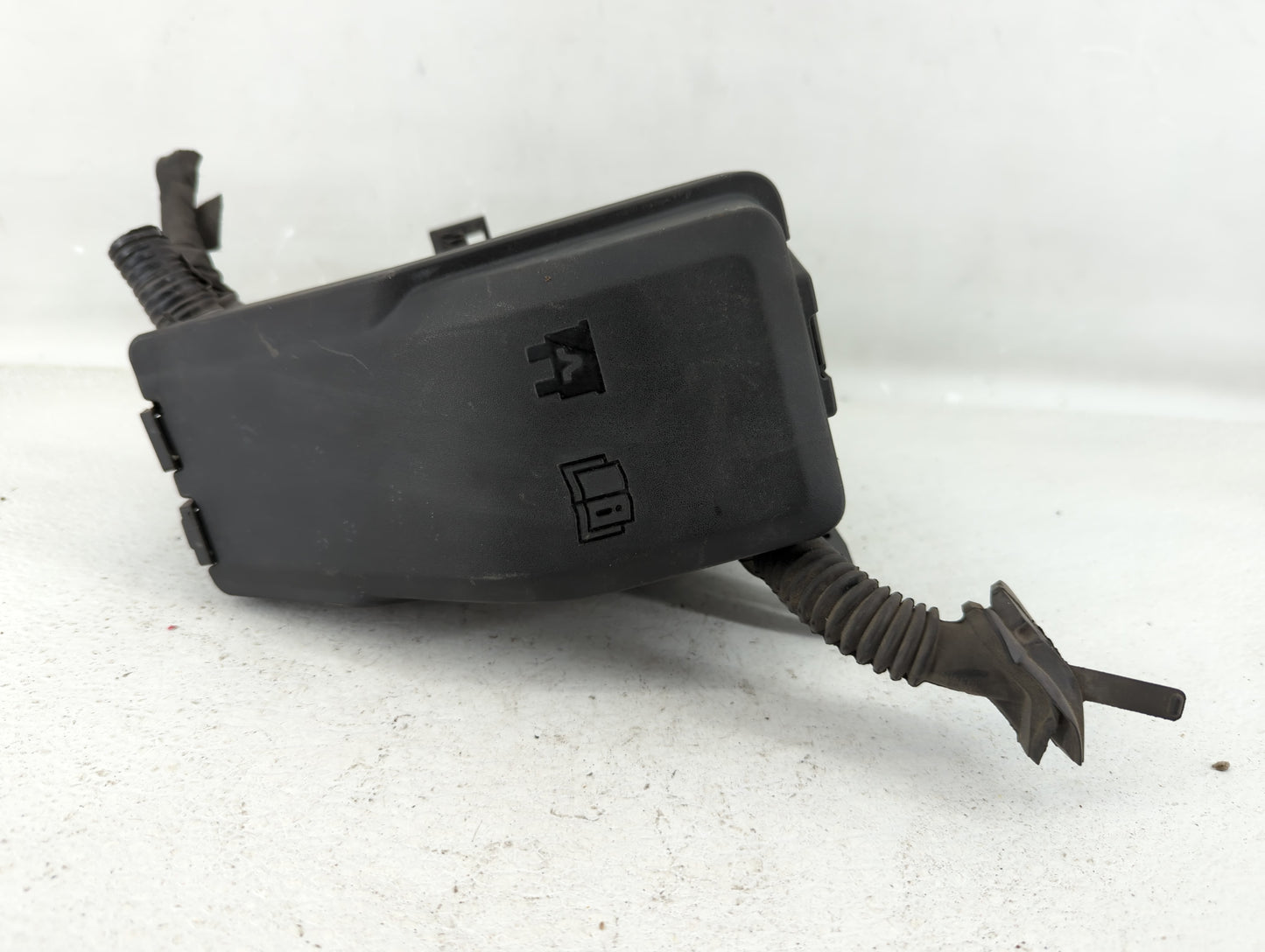 2014-2018 Volvo S60 Fusebox Fuse Box Panel Relay Module P/N:30644652 Fits Fits 2012 2014 2015 2016 2017 2018 OEM Used Auto P