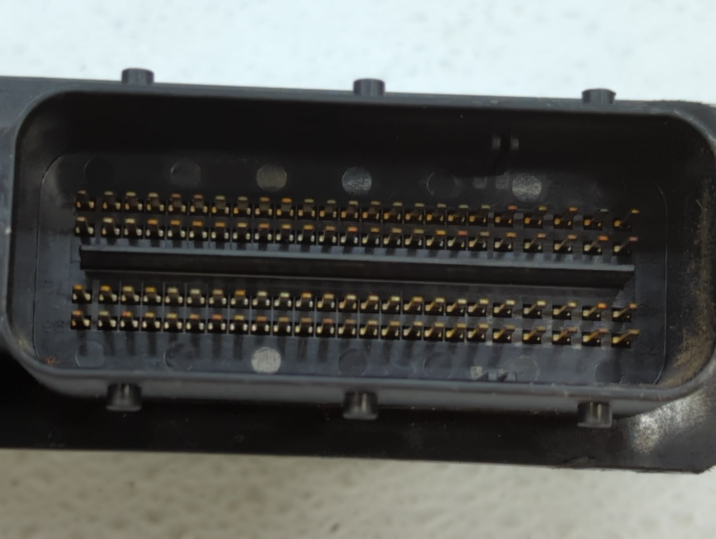 2013-2016 Volvo S60 PCM Engine Control Computer ECU ECM PCU OEM P/N:MB279700-9560 Fits Fits 2013 2014 2015 2016 OEM Used Aut