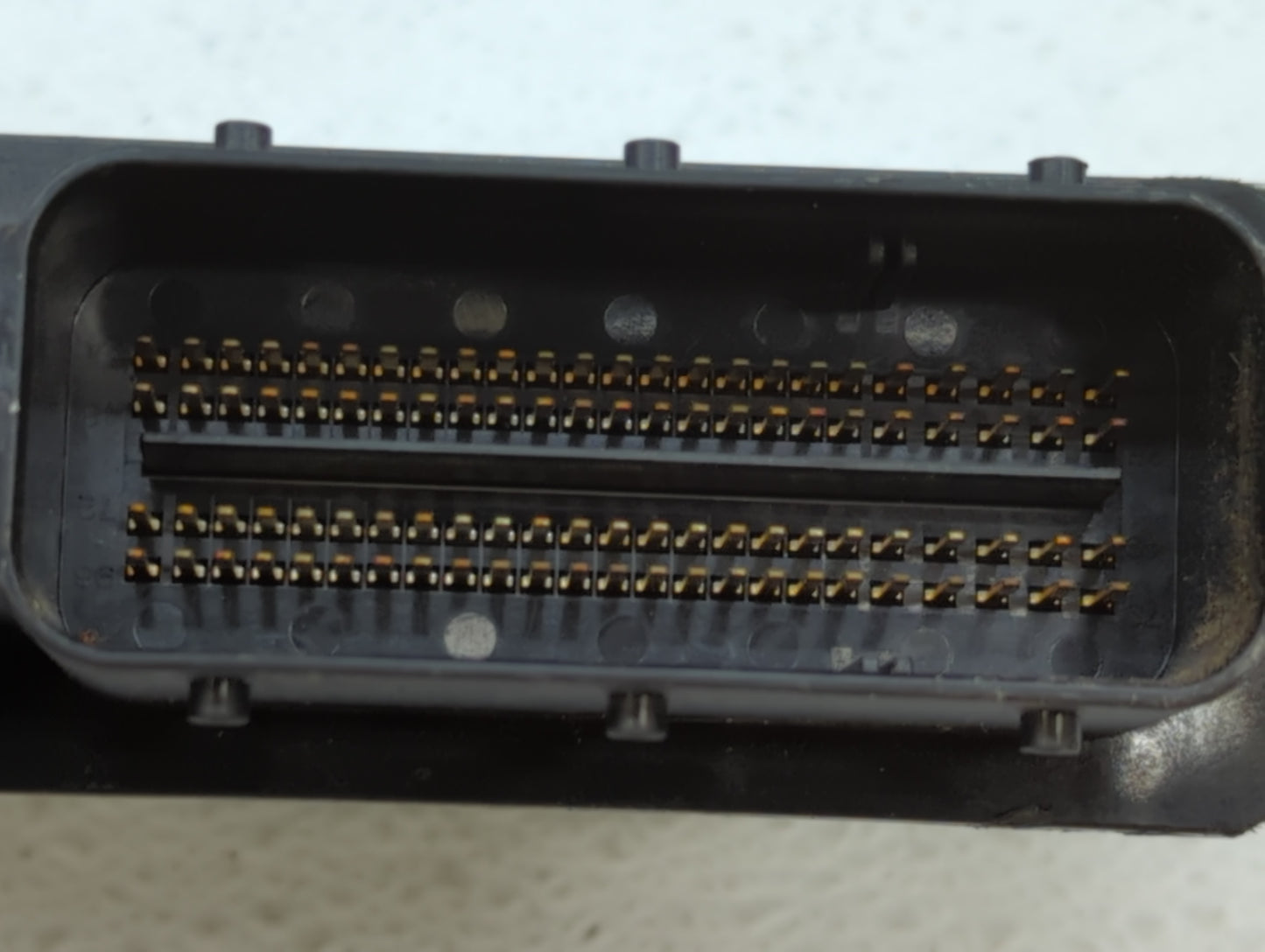 2013-2016 Volvo S60 PCM Engine Control Computer ECU ECM PCU OEM P/N:MB279700-9560 Fits Fits 2013 2014 2015 2016 OEM Used Aut