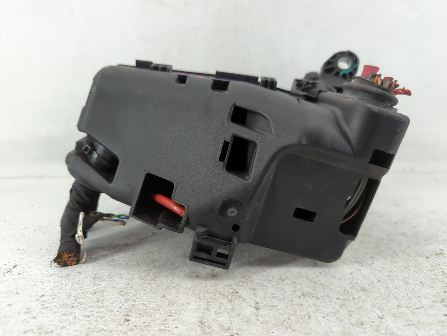 2014-2018 Volvo S60 Fusebox Fuse Box Panel Relay Module P/N:30644652 Fits Fits 2012 2014 2015 2016 2017 2018 OEM Used Auto P