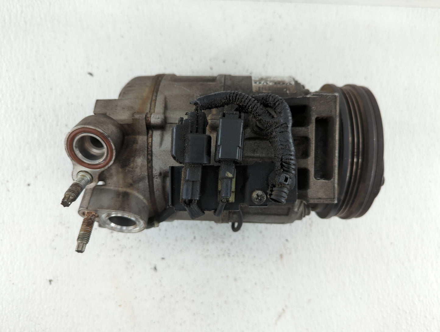 2014 Volvo V60 Air Conditioning A/c Ac Compressor Oem - Oemusedautoparts1.com