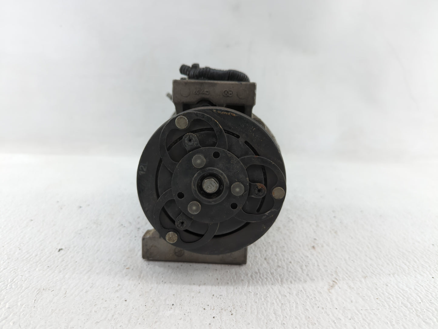 2014 Volvo V60 Air Conditioning A/c Ac Compressor Oem - Oemusedautoparts1.com