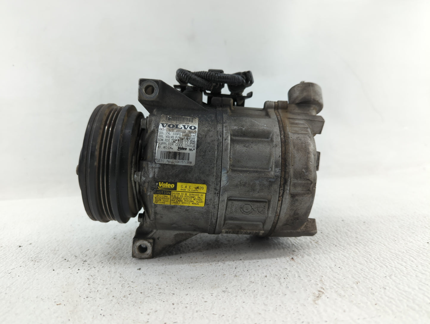 2014 Volvo V60 Air Conditioning A/c Ac Compressor Oem - Oemusedautoparts1.com