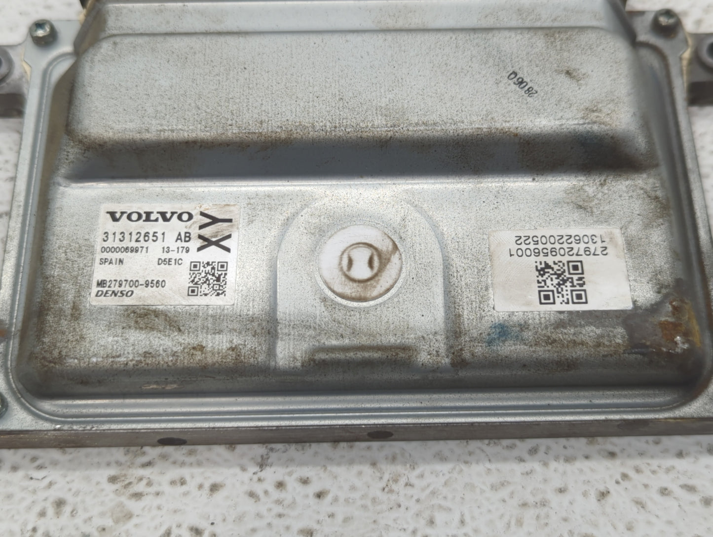 2015-2016 Volvo V60 PCM Engine Control Computer ECU ECM PCU OEM P/N:31312651AB Fits Fits 2013 2014 2015 2016 OEM Used Auto P