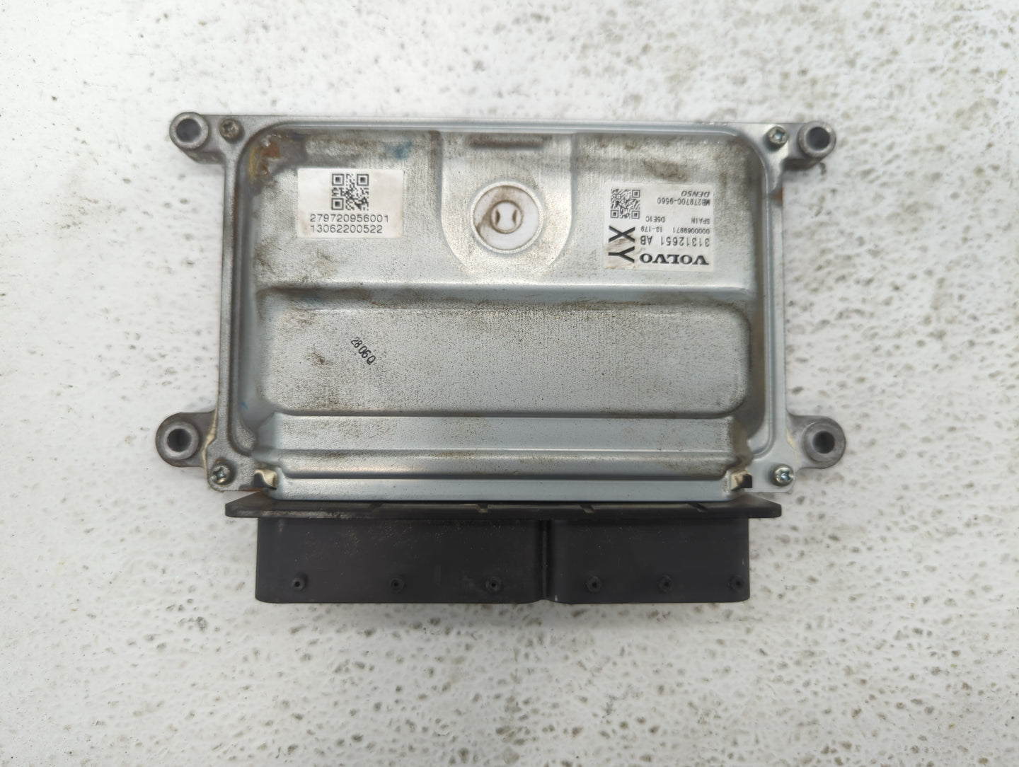 2015-2016 Volvo V60 PCM Engine Control Computer ECU ECM PCU OEM P/N:31312651AB Fits Fits 2013 2014 2015 2016 OEM Used Auto P