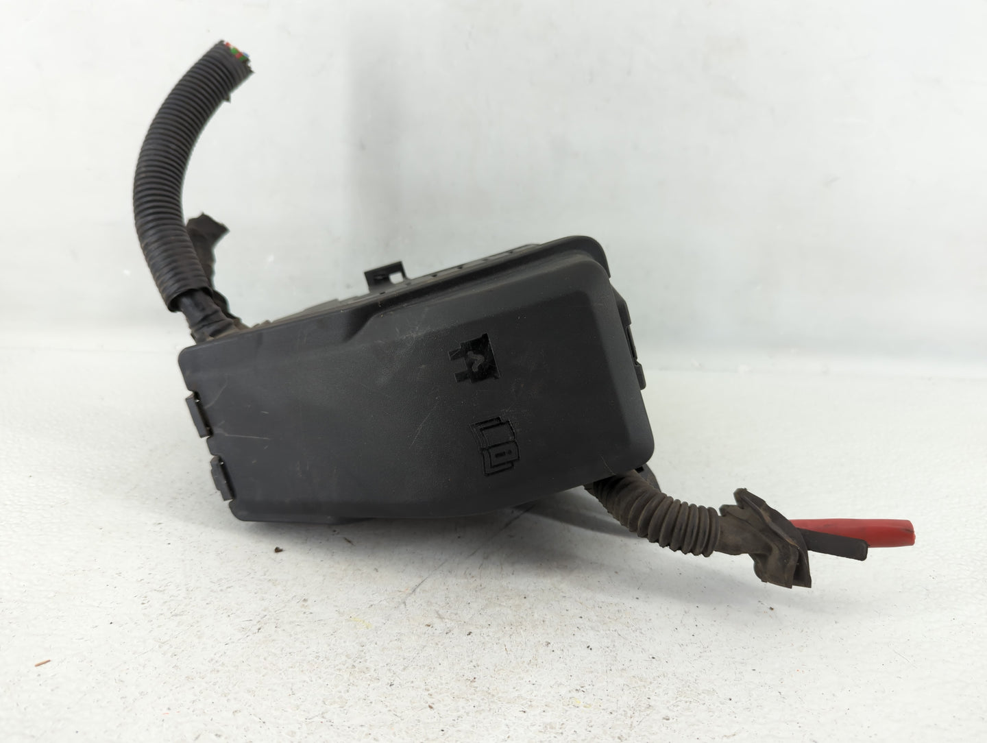2013 Volvo V60 Fusebox Fuse Box Panel Relay Module P/N:6G9T-14A067-CA 6G9T-14A076-MB Fits Fits 2011 2012 2014 OEM Used Auto 