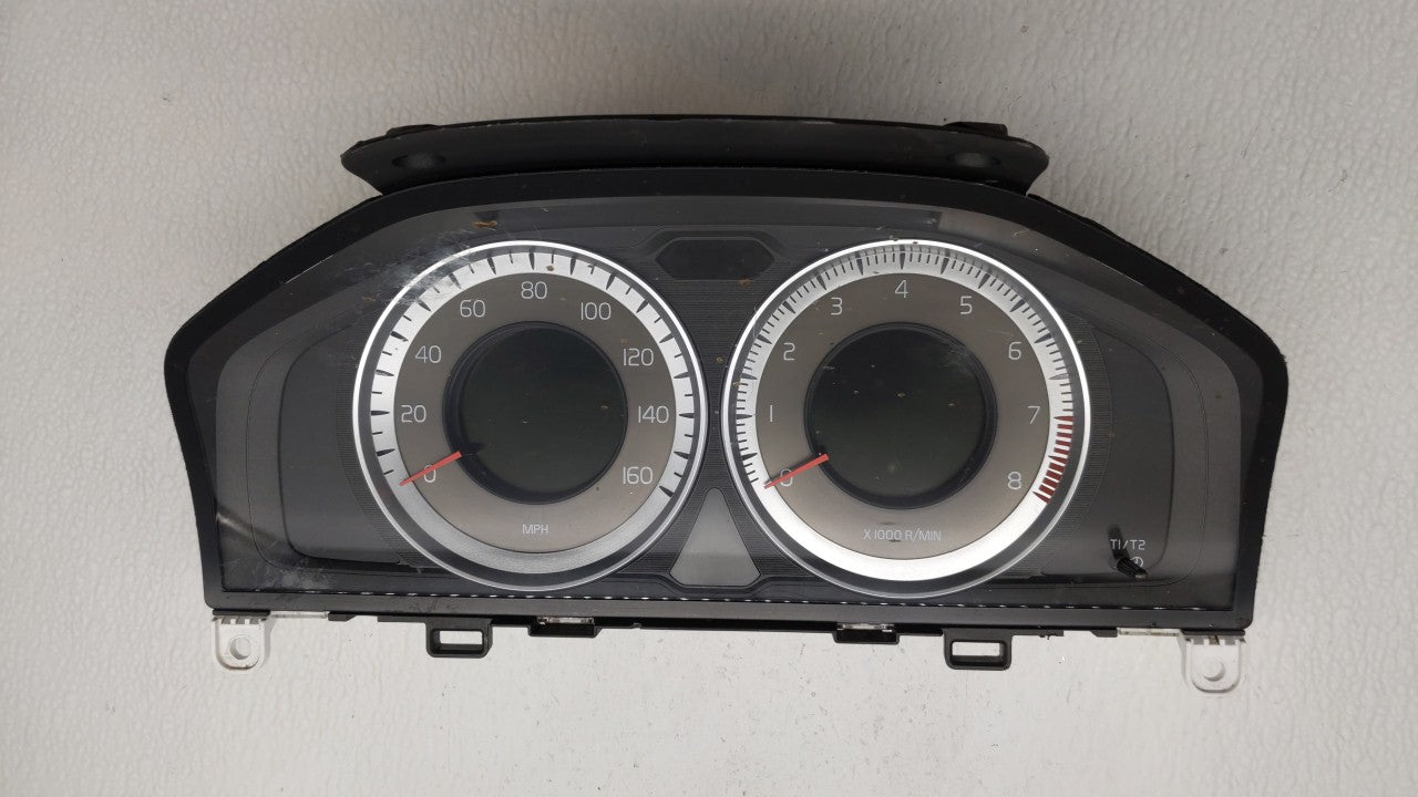2014 Volvo Xc60 Instrument Cluster Speedometer Gauges P/N:31343326AA 31296371AB Fits Fits 2011 2012 2013 OEM Used Auto Parts