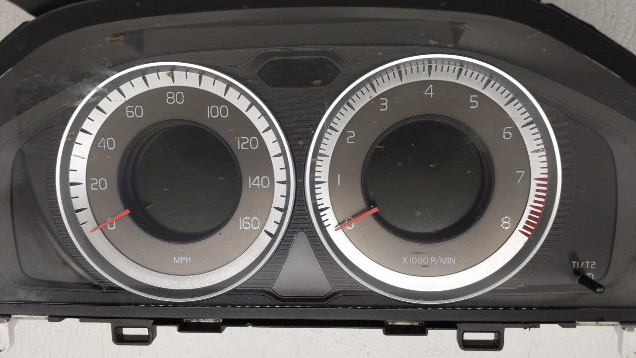 2014 Volvo Xc60 Instrument Cluster Speedometer Gauges P/N:31343326AA 31296371AB Fits Fits 2011 2012 2013 OEM Used Auto Parts