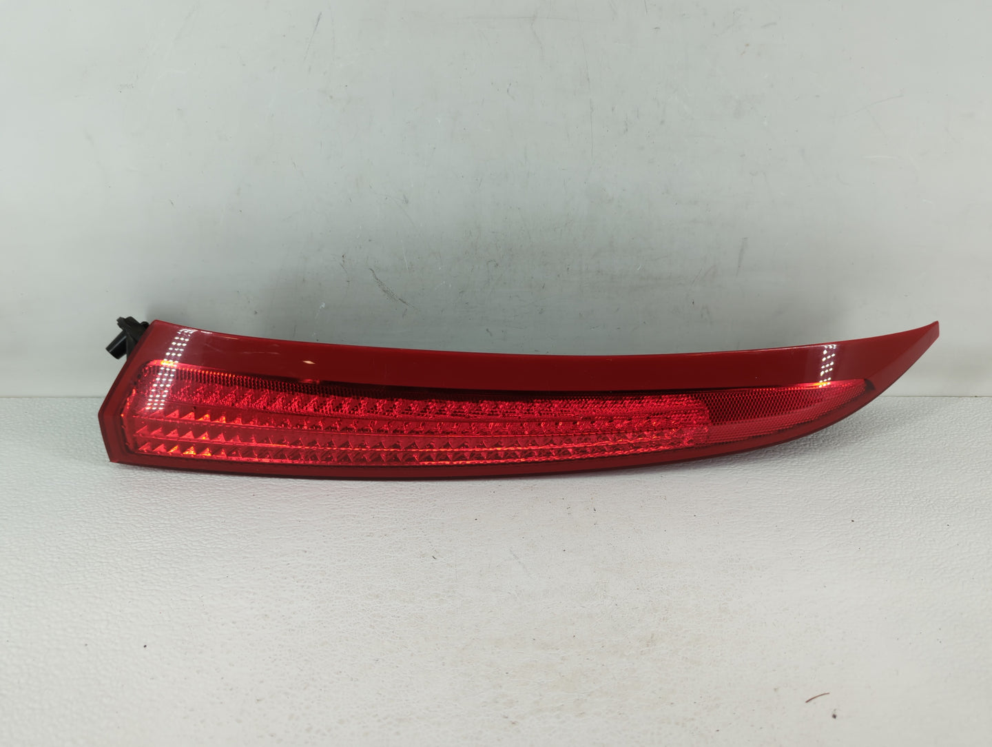 2007-2014 Volvo Xc90 Tail Light Assembly Driver Left OEM P/N:30698141 Fits Fits 2007 2008 2009 2010 2011 2012 2013 2014 OEM 