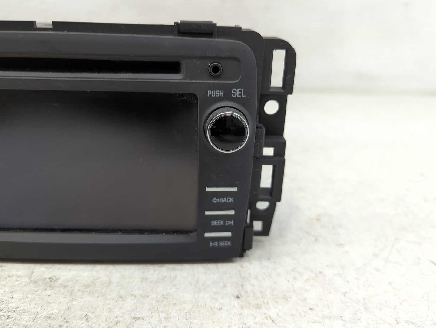 2013-2014 Chevrolet Traverse Radio AM FM Cd Player Receiver Replacement P/N:23162866 Fits Fits 2013 2014 OEM Used Auto Parts