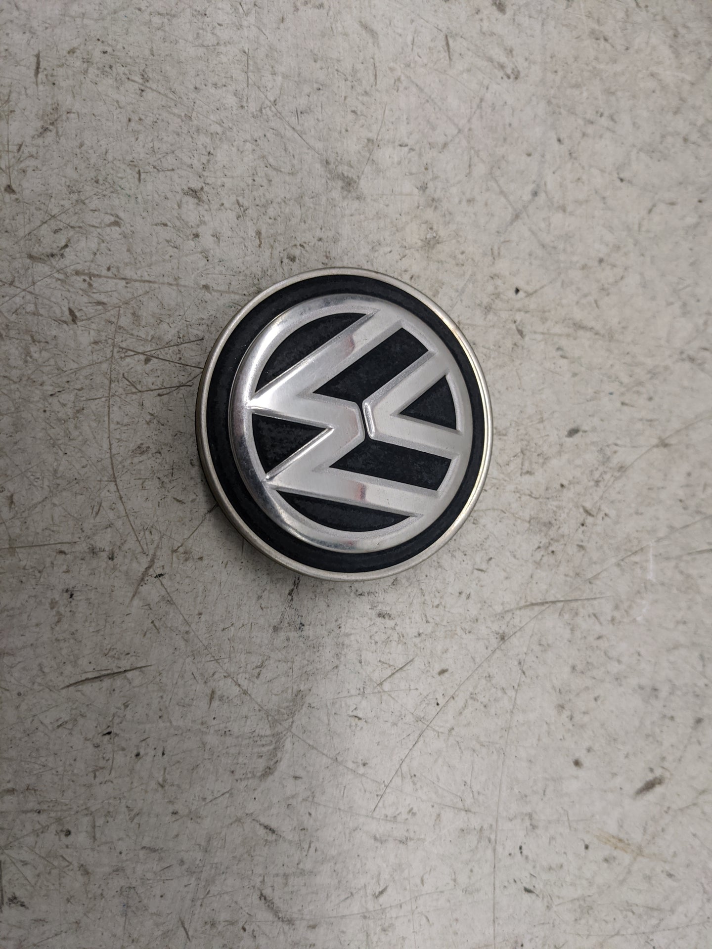 2015 Volkswagen Jetta Rim Wheel Center Cap 1481038 - Oemusedautoparts1.com