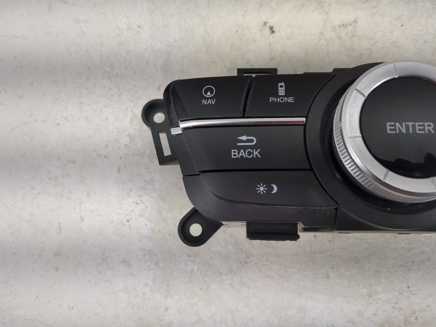 2014-2017 Acura Mdx Radio AM FM Cd Player Receiver Replacement P/N:77BAT35A00 Fits Fits 2014 2015 2016 2017 OEM Used Auto Pa
