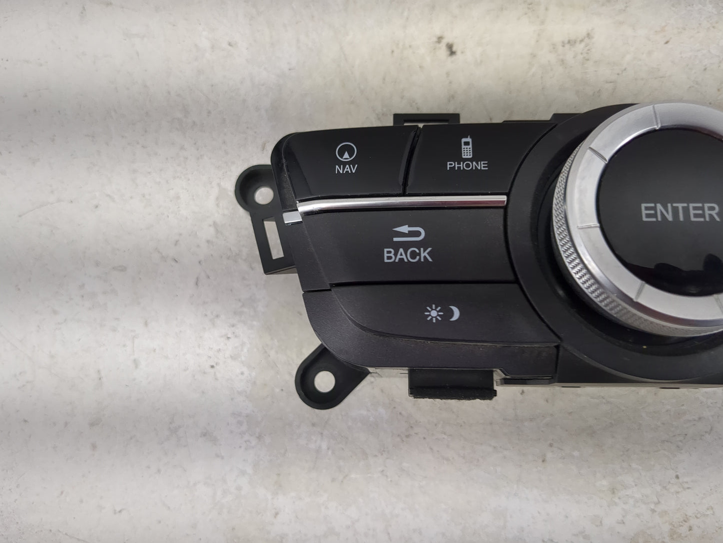 2014-2017 Acura Mdx Radio AM FM Cd Player Receiver Replacement P/N:77BAT35A00 Fits Fits 2014 2015 2016 2017 OEM Used Auto Pa