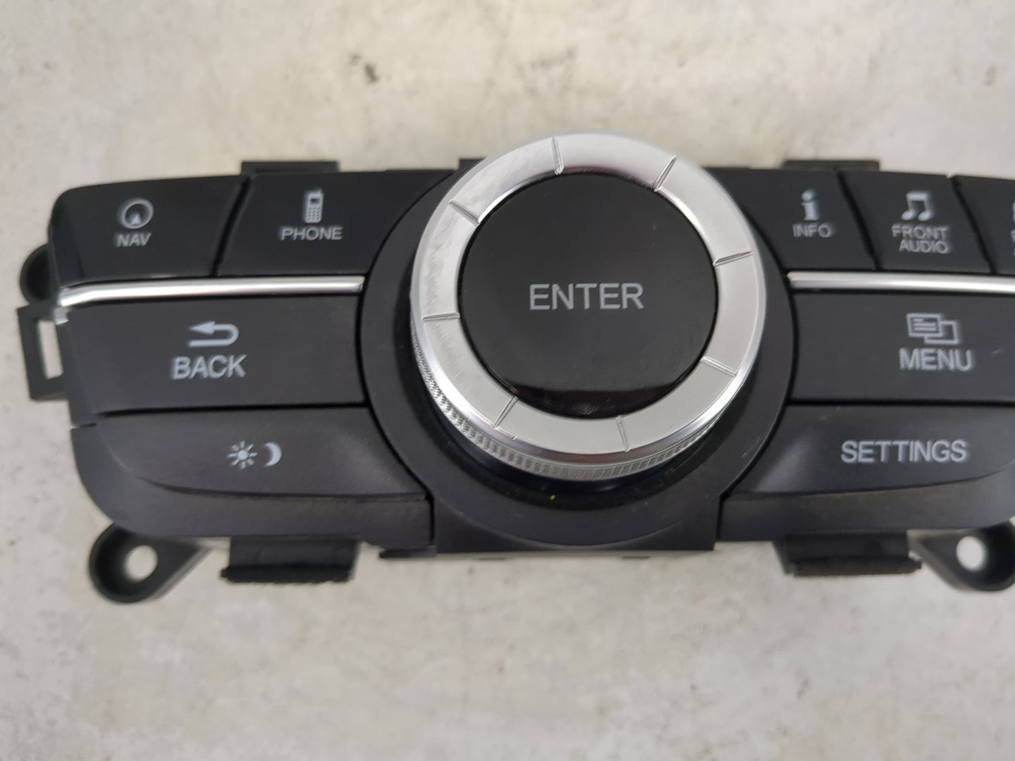 2014-2017 Acura Mdx Radio AM FM Cd Player Receiver Replacement P/N:77BAT35A00 Fits Fits 2014 2015 2016 2017 OEM Used Auto Pa