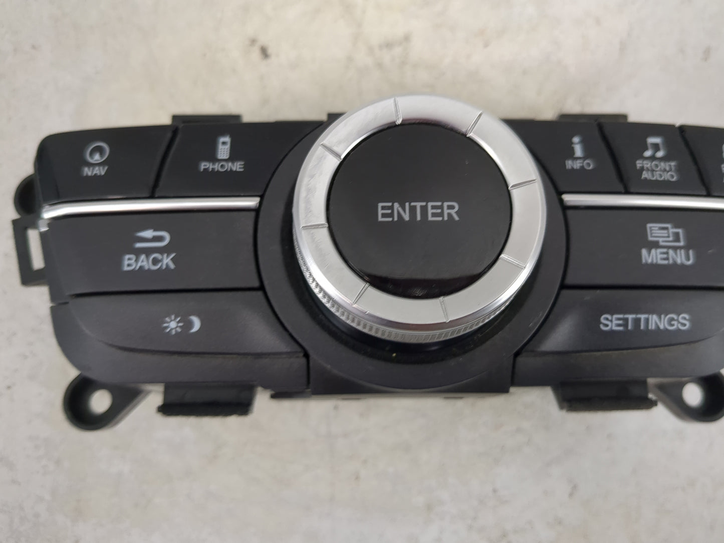 2014-2017 Acura Mdx Radio AM FM Cd Player Receiver Replacement P/N:77BAT35A00 Fits Fits 2014 2015 2016 2017 OEM Used Auto Pa