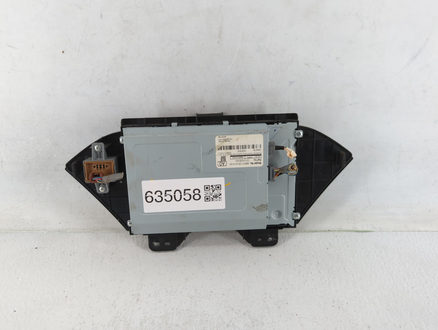2015 Acura Mdx Radio AM FM Cd Player Receiver Replacement P/N:39810-TZ5-A010-M1 Fits OEM Used Auto Parts - Oemusedautoparts1