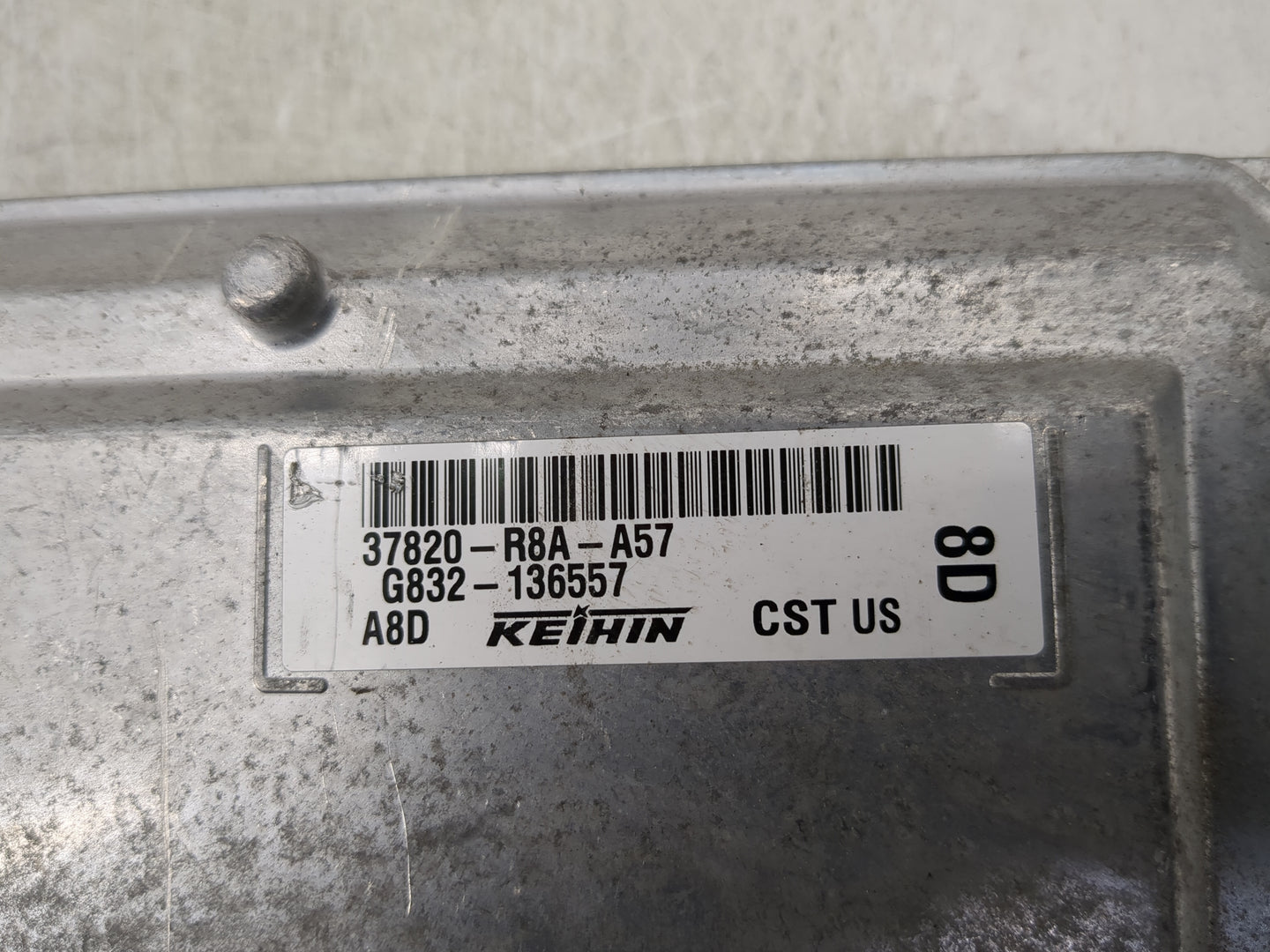 2013-2015 Acura Rdx PCM Engine Control Computer ECU ECM PCU OEM P/N:37820-R8A-A57 G832-136557 Fits Fits 2013 2014 2015 OEM U