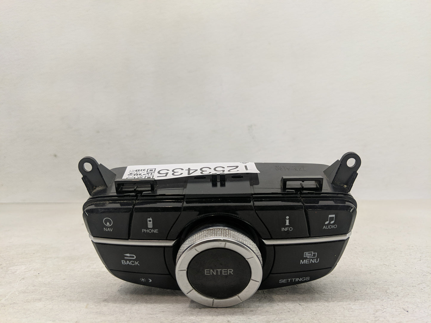 2015-2018 Acura Tlx Radio AM FM Cd Player Receiver Replacement Fits Fits 2015 2016 2017 2018 OEM Used Auto Parts - Oemusedau