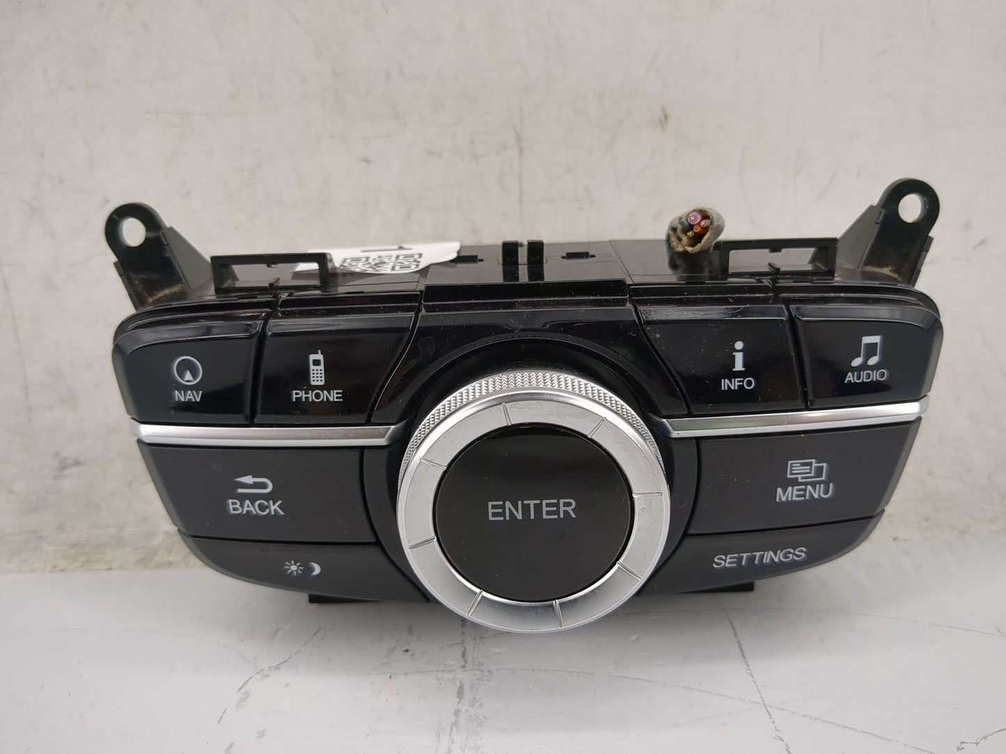 2015-2018 Acura Tlx Radio AM FM Cd Player Receiver Replacement P/N:2M57122 Fits Fits 2015 2016 2017 2018 OEM Used Auto Parts