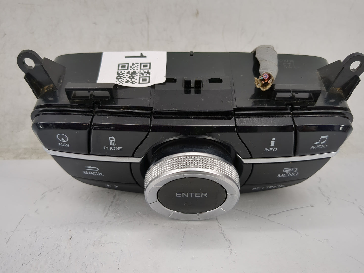 2015-2018 Acura Tlx Radio AM FM Cd Player Receiver Replacement P/N:2M57122 Fits Fits 2015 2016 2017 2018 OEM Used Auto Parts