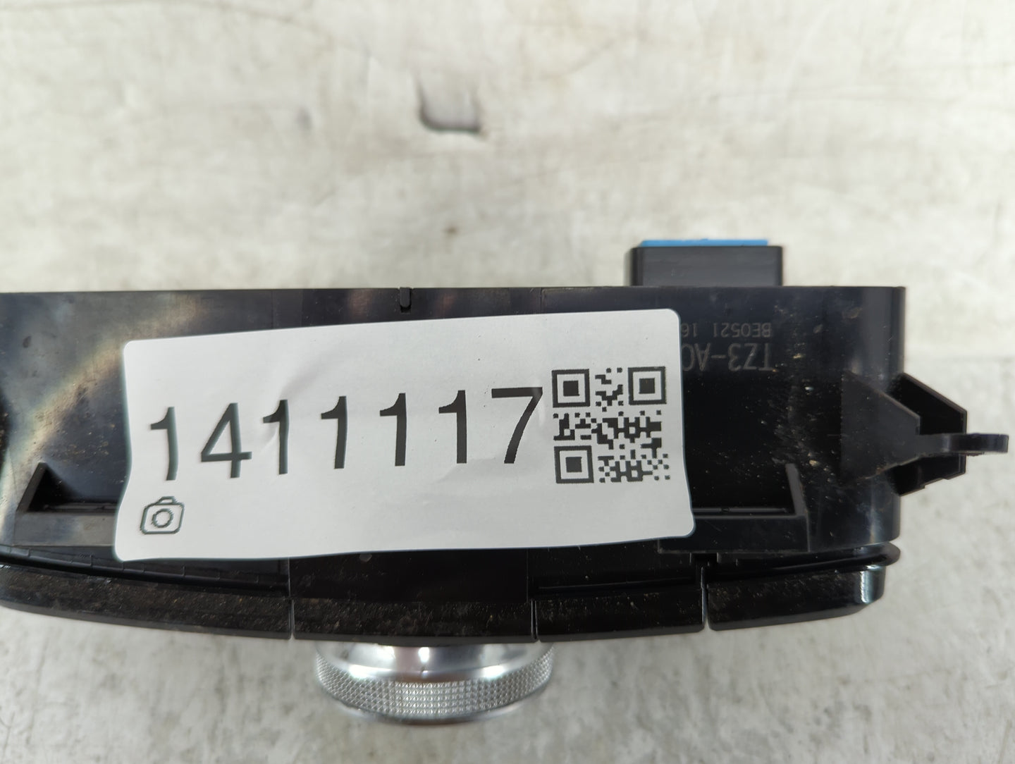 2015-2018 Acura Tlx Radio AM FM Cd Player Receiver Replacement P/N:M57122 Fits Fits 2015 2016 2017 2018 OEM Used Auto Parts 