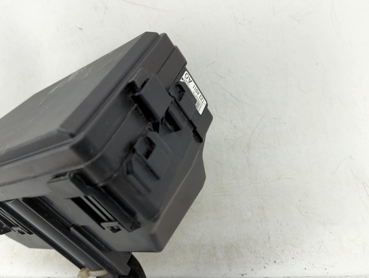 2018-2020 Acura Tlx Fusebox Fuse Box Panel Relay Module Fits Fits 2018 2019 2020 OEM Used Auto Parts - Oemusedautoparts1.com
