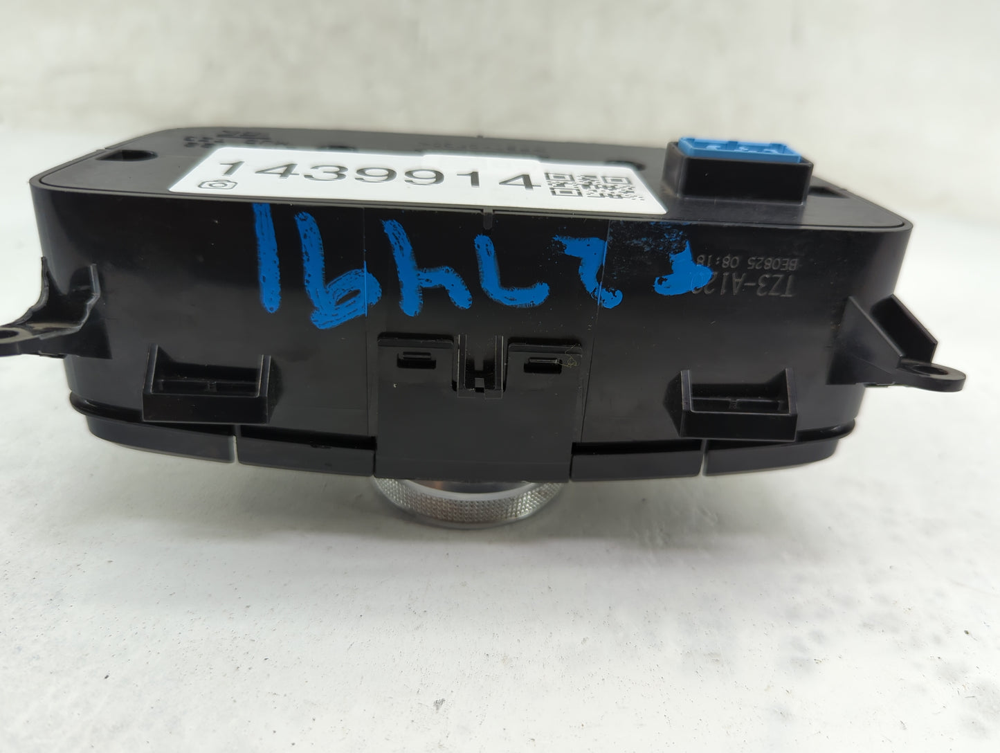 2015-2020 Acura Tlx Climate Control Module Temperature AC/Heater Replacement P/N:TZ3-A12 2M5A122 Fits OEM Used Auto Parts - 
