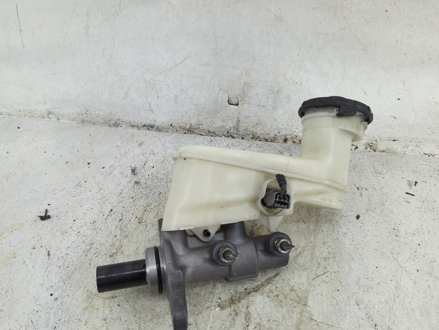 2015-2020 Acura Tlx Brake Master Cylinder 1490505 - Oemusedautoparts1.com