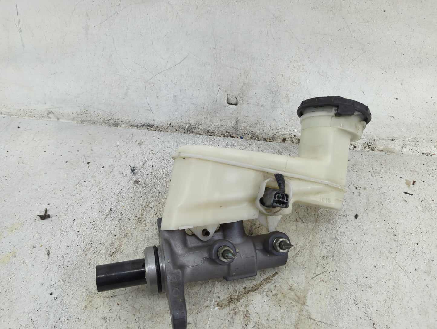 2015-2020 Acura Tlx Brake Master Cylinder 1490505 - Oemusedautoparts1.com