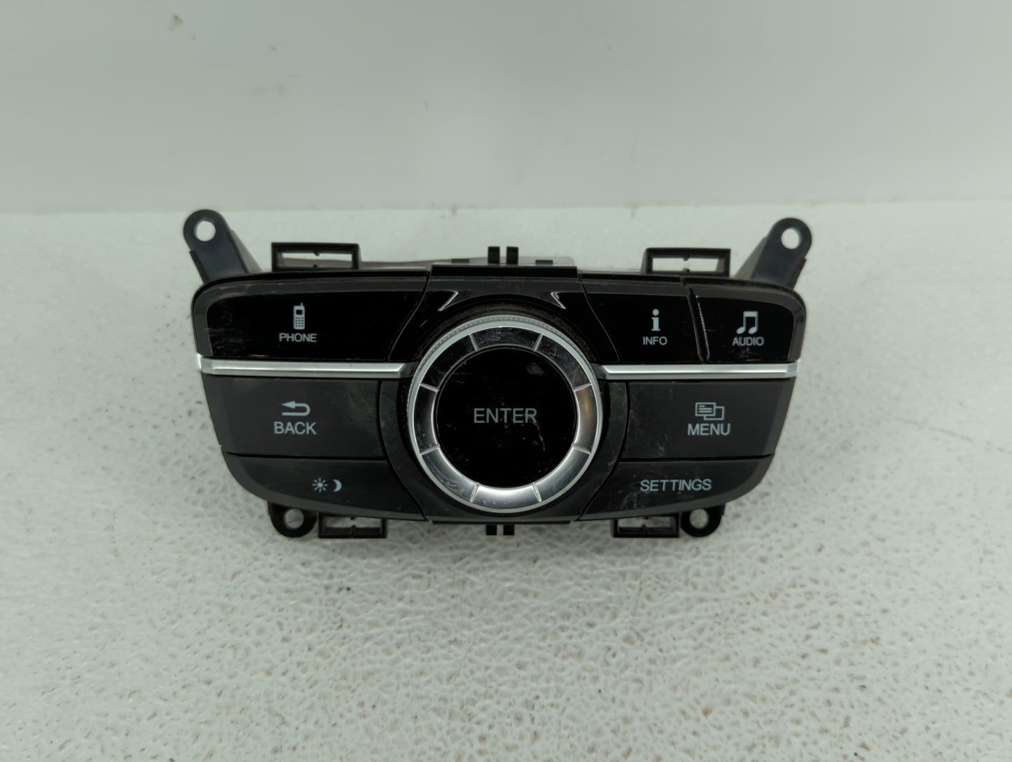 2015-2017 Acura Tlx Radio AM FM Cd Player Receiver Replacement Fits Fits 2015 2016 2017 OEM Used Auto Parts - Oemusedautopar