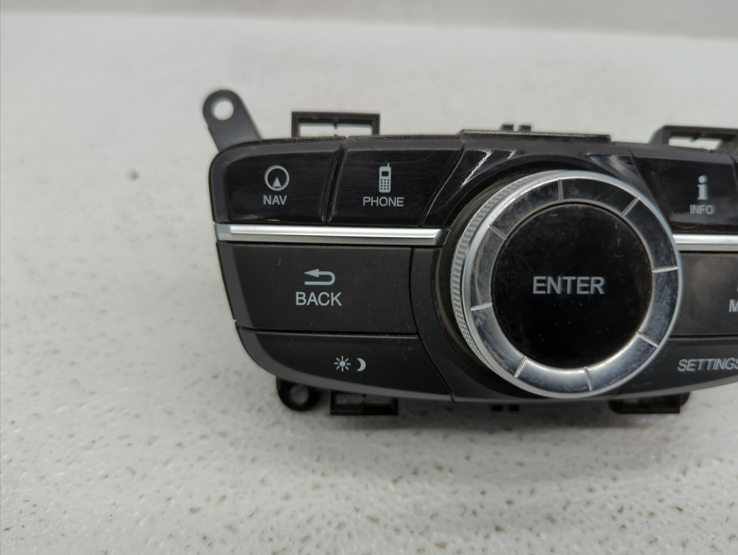2015-2017 Acura Tlx Am Fm Cd Player Radio Receiver - Oemusedautoparts1.com
