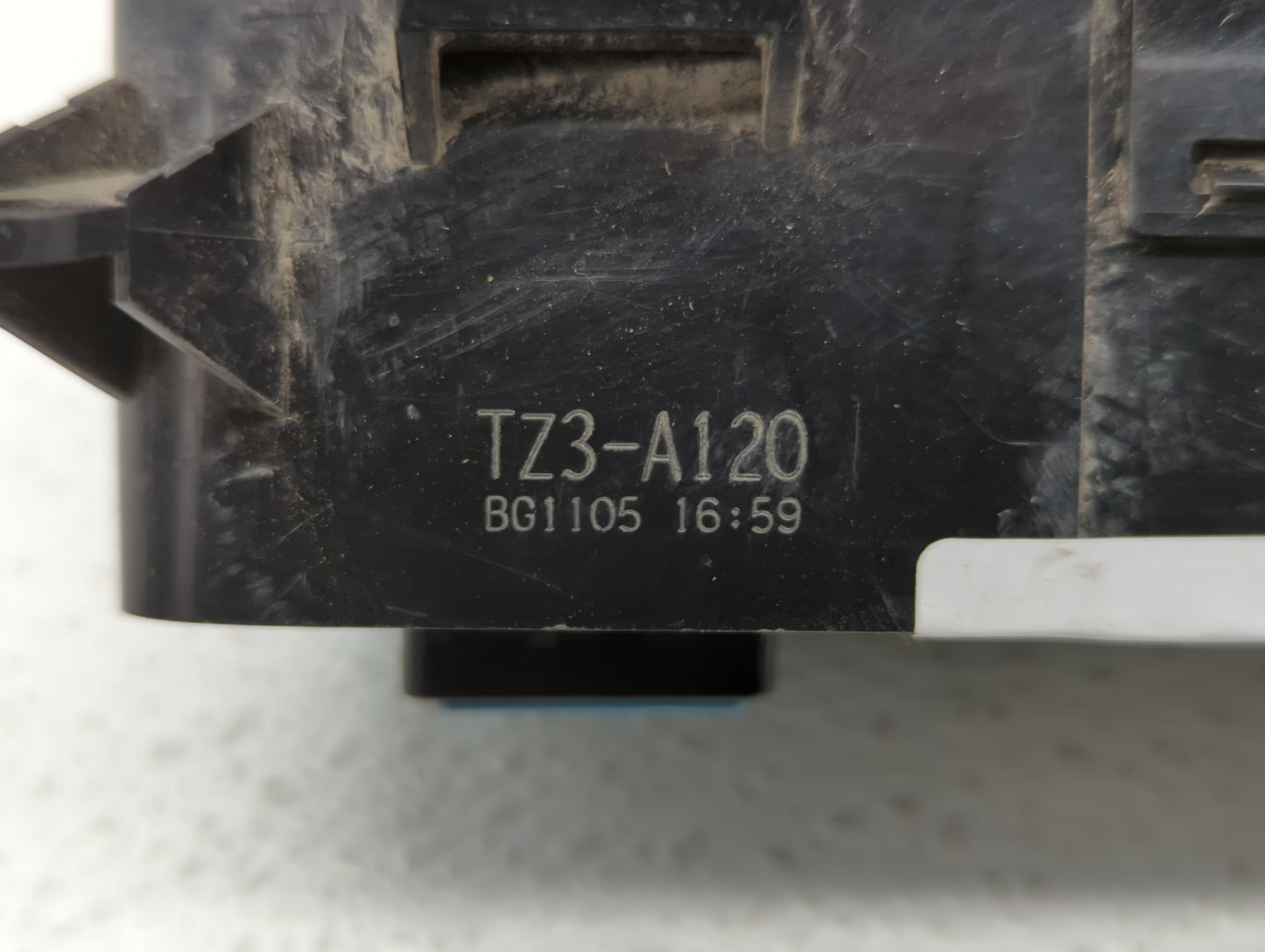 2015-2017 Acura Tlx Am Fm Cd Player Radio Receiver - Oemusedautoparts1.com