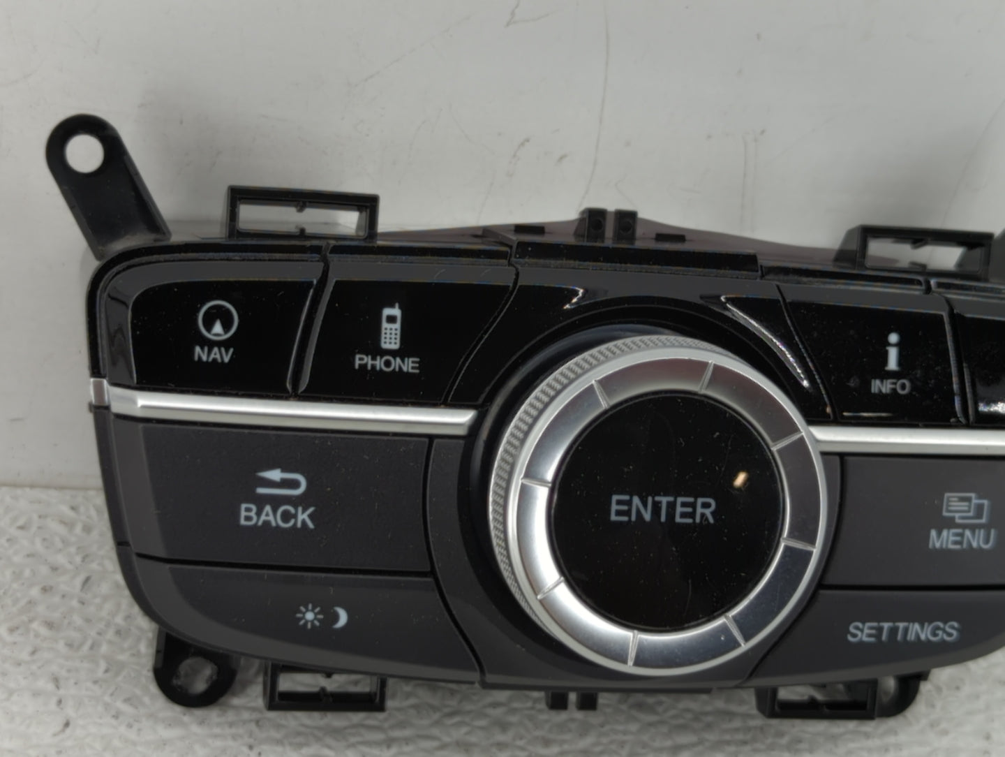 2015-2018 Acura Tlx Radio Control Panel - Oemusedautoparts1.com