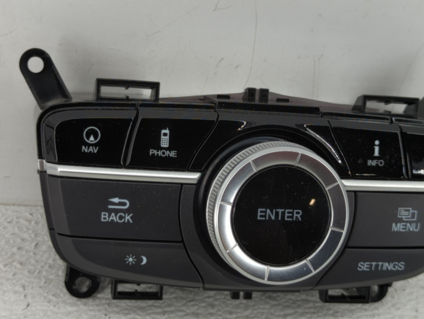 2015-2018 Acura Tlx Radio Control Panel - Oemusedautoparts1.com