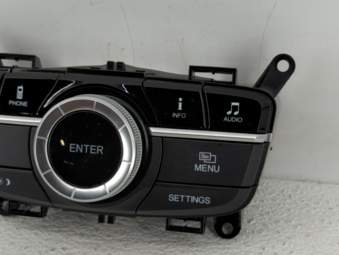 2015-2018 Acura Tlx Radio Control Panel - Oemusedautoparts1.com
