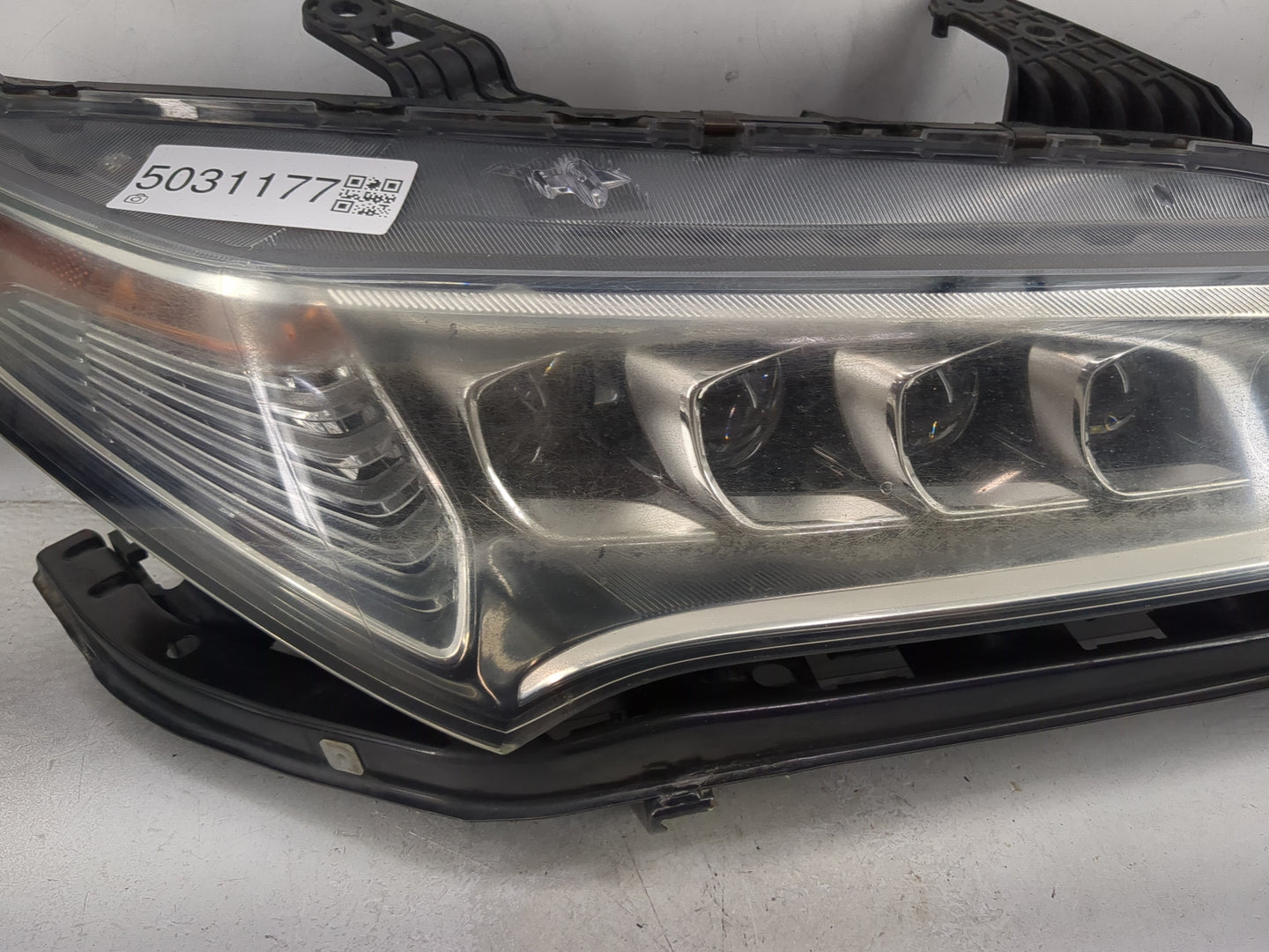 2015 Acura Tlx Tail Light Assembly Passenger Right OEM P/N:33109TZ3A010 W003T24871 Fits OEM Used Auto Parts - Oemusedautopar