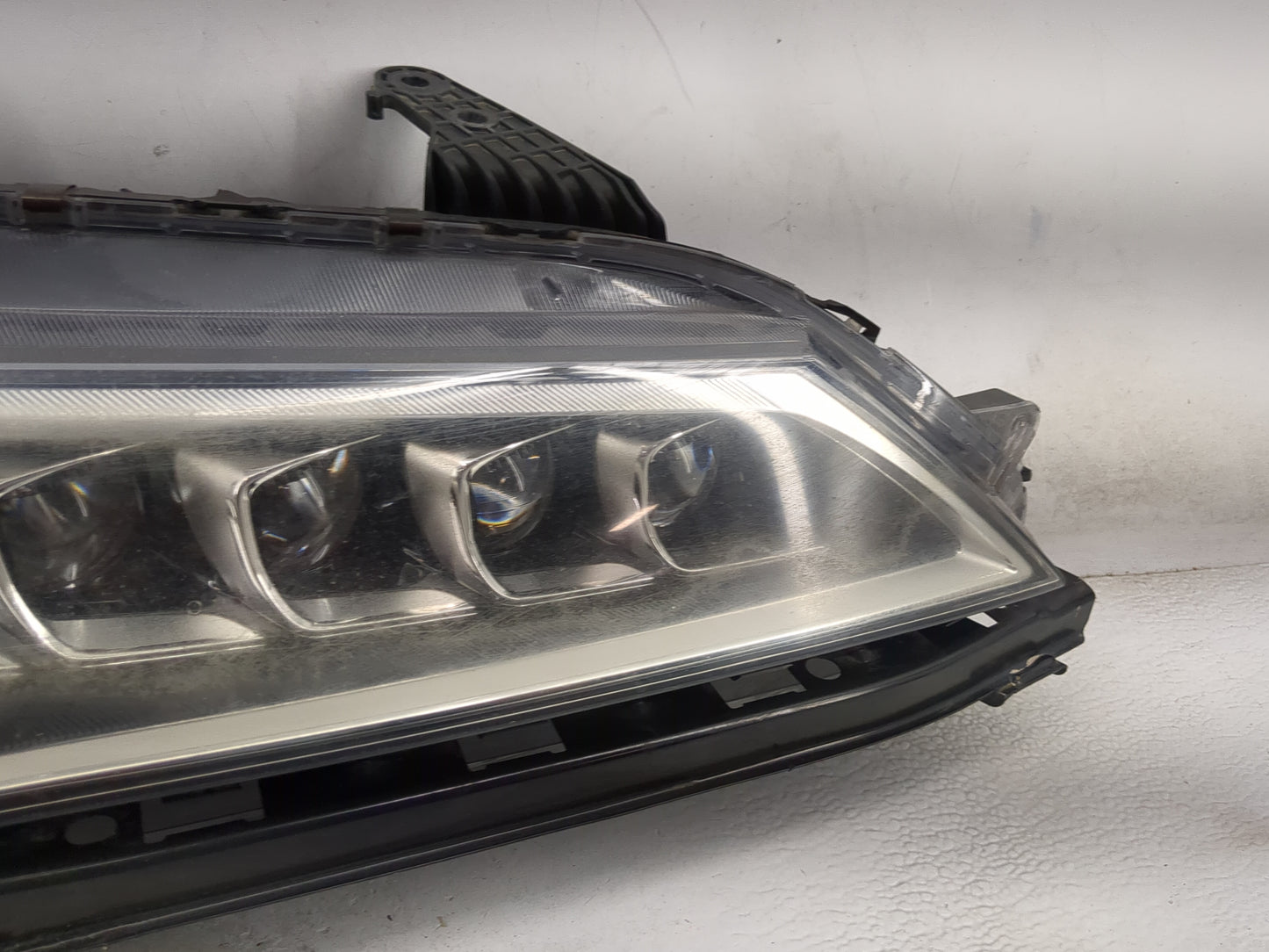 2015 Acura Tlx Tail Light Assembly Passenger Right OEM P/N:33109TZ3A010 W003T24871 Fits OEM Used Auto Parts - Oemusedautopar