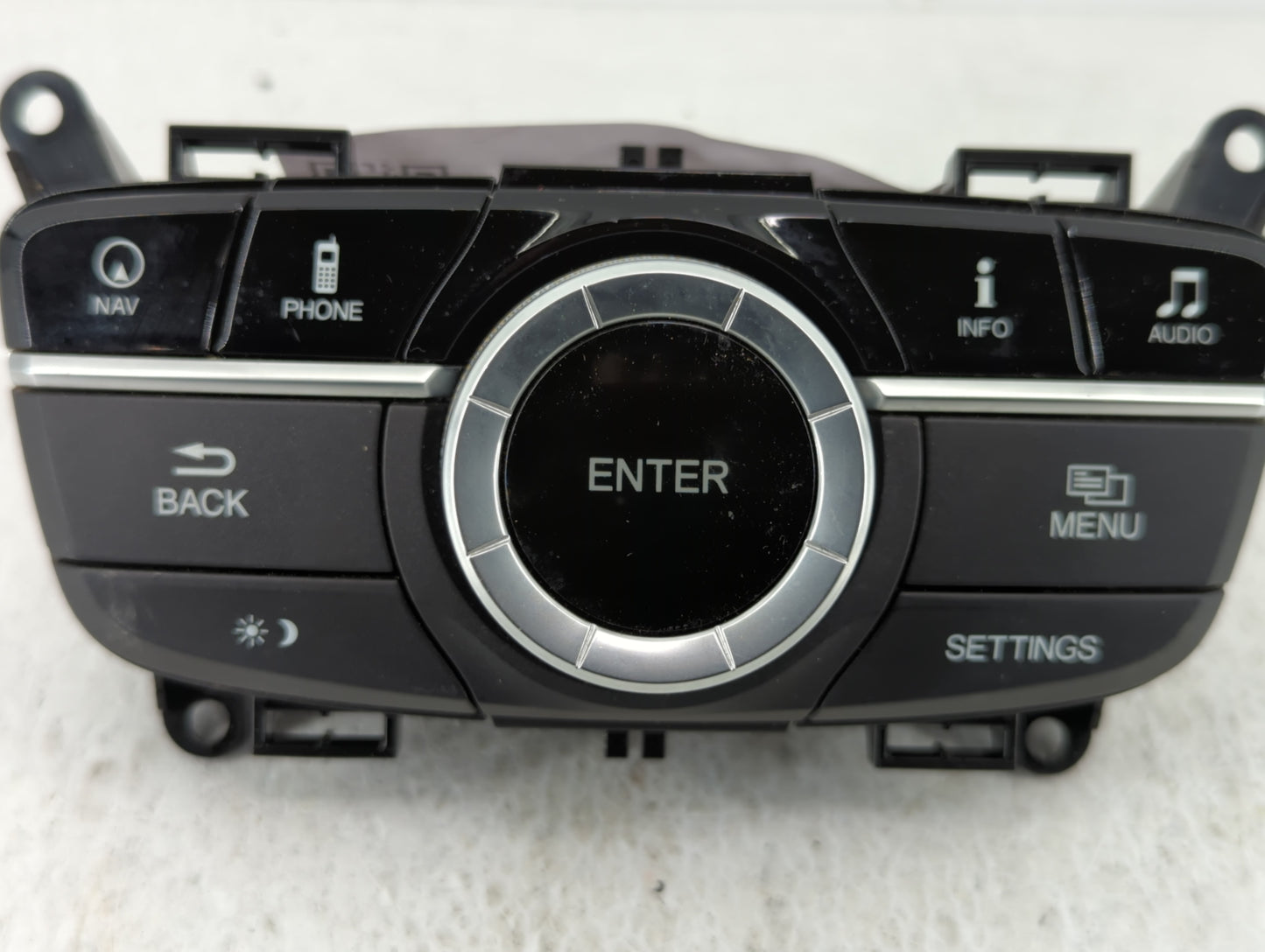 2015-2018 Acura Tlx Radio AM FM Cd Player Receiver Replacement P/N:1 M57122 Fits Fits 2015 2016 2017 2018 OEM Used Auto Part