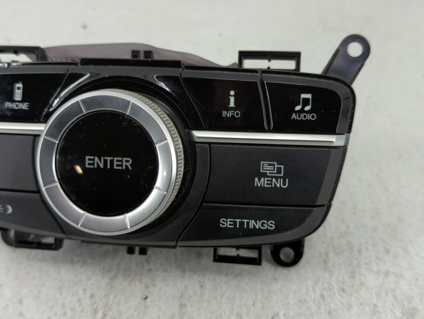 2015-2018 Acura Tlx Radio AM FM Cd Player Receiver Replacement P/N:1 M57122 Fits Fits 2015 2016 2017 2018 OEM Used Auto Part