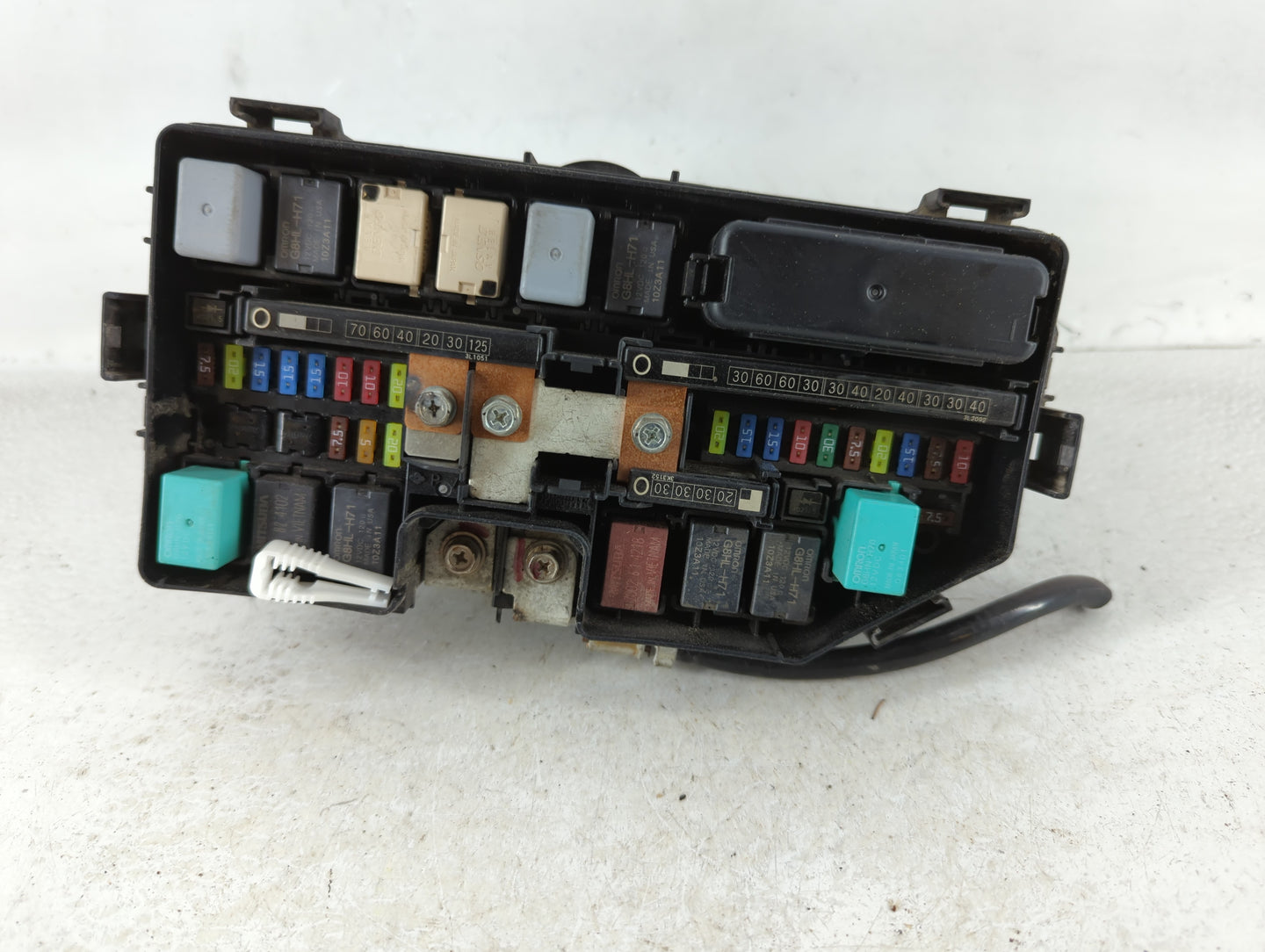 2017 Acura Tlx Fusebox Fuse Box Panel Relay Module P/N:281R300335 TZ3 A011 A0 Fits OEM Used Auto Parts - Oemusedautoparts1.c