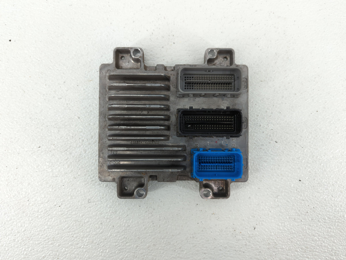 2015 Aftermarket Chevrolet PCM Engine Control Computer ECU ECM PCU OEM P/N:12668885 12669749 Fits OEM Used Auto Parts - Oemu