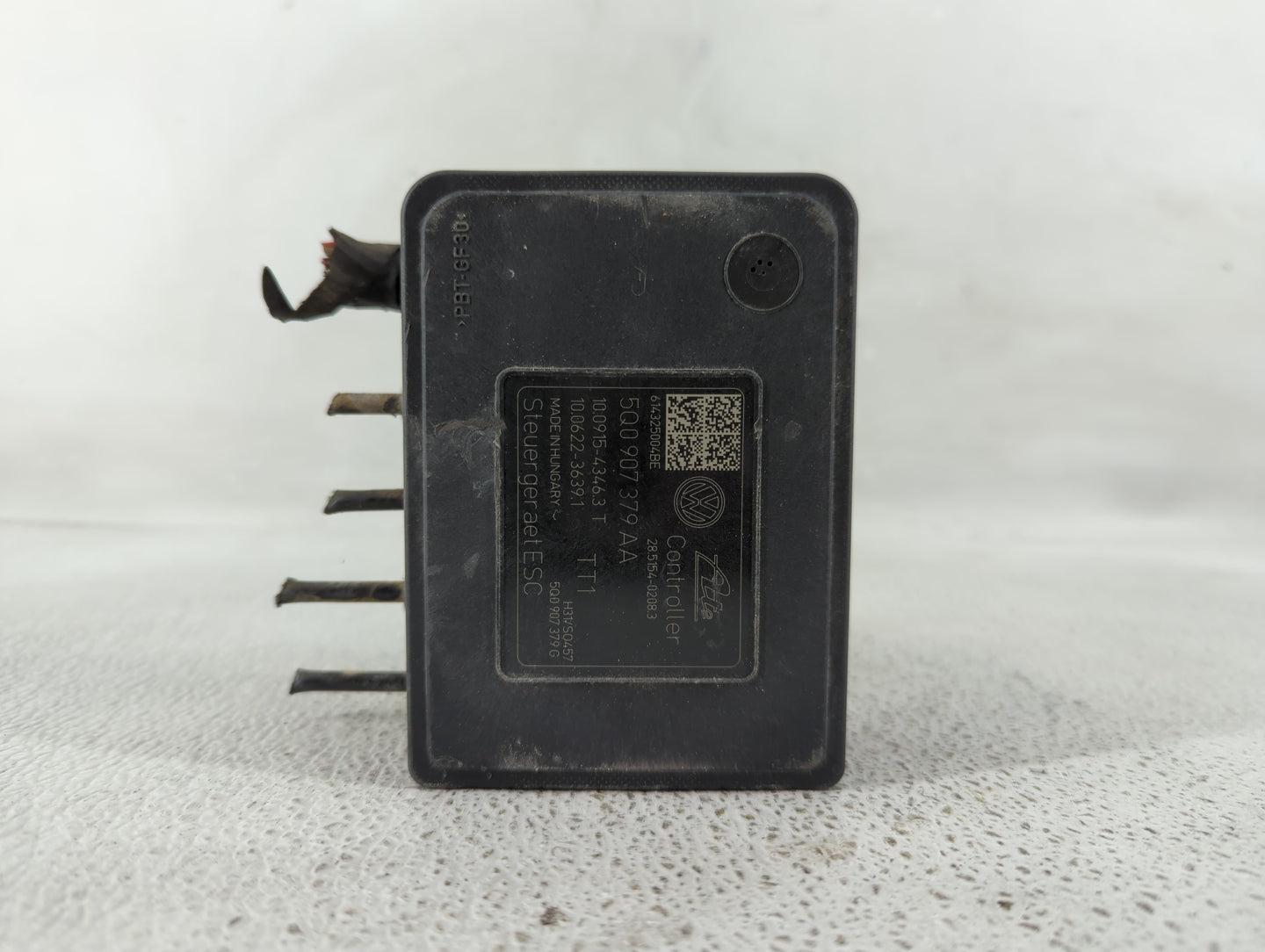 2015-2016 Audi A3 ABS Pump Control Module Replacement P/N:5Q0 614 517 T Fits Fits 2015 2016 OEM Used Auto Parts - Oemusedaut