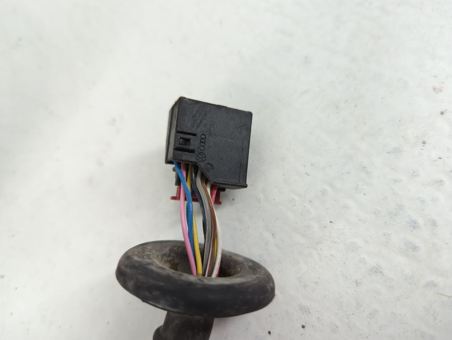 2015-2018 Audi A3 Passenger Side View Mirror - Right Door Mirror OEM Used - Oemusedautoparts1.com