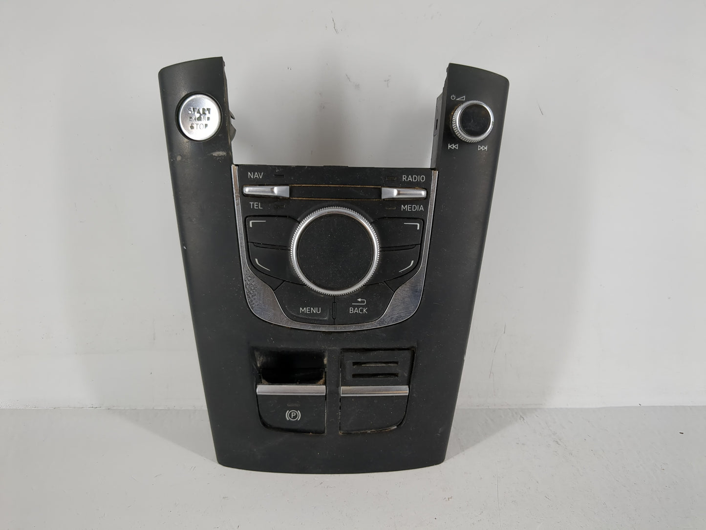 2015-2018 Audi A3 Radio AM FM Cd Player Receiver Replacement P/N:8V0 919 614 Fits Fits 2015 2016 2017 2018 OEM Used Auto Par